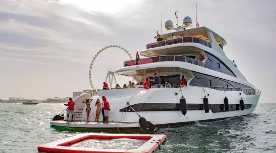 Luxury Super Yacht Experience in Dubai