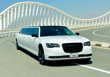 Chrysler C300 Emerald Edition Limo (10 Pax)