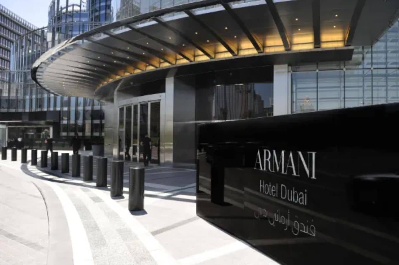 Armani Hotel Dubai Pool Armani Hotel Dubai Luxurious Stay In Burj