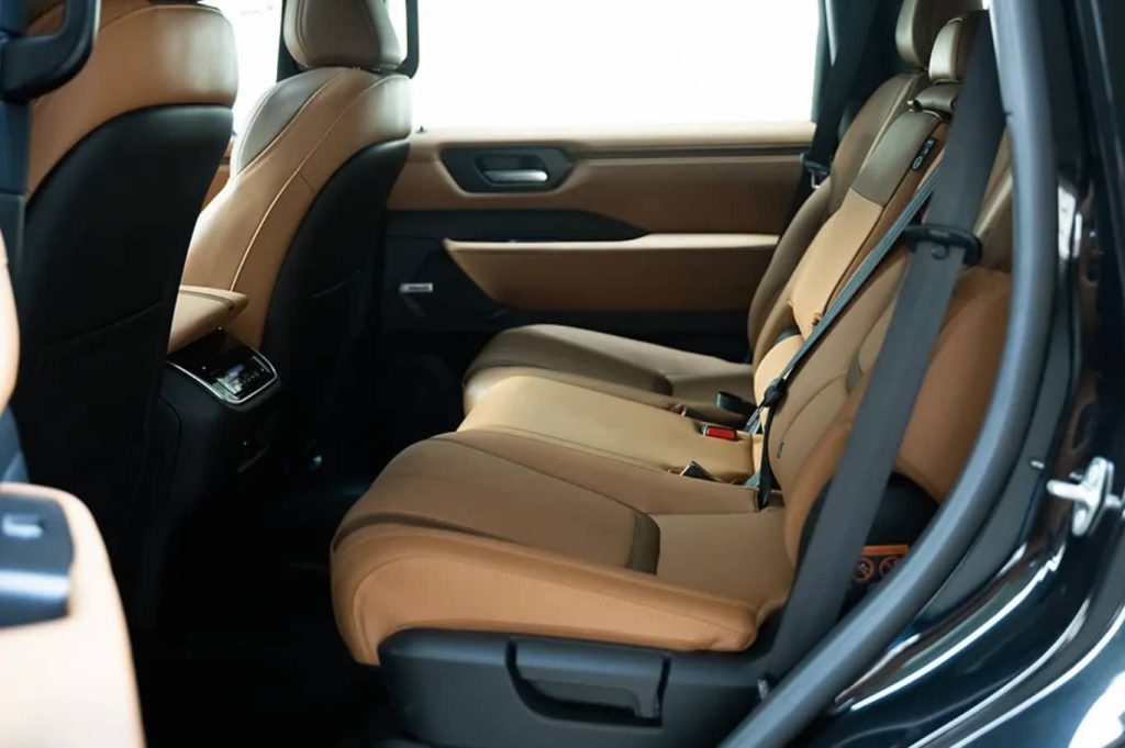 Renting Nissan Patrol 4x4 SUV in Dubai Driving Seats