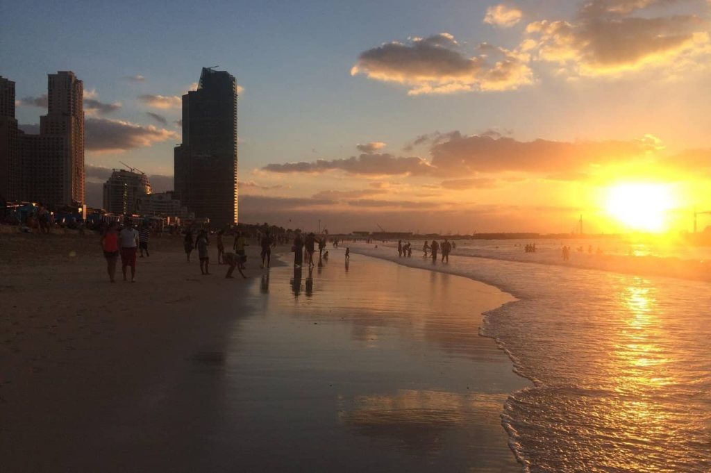 Jumeirah Beach The Ultimate Free Beach Day