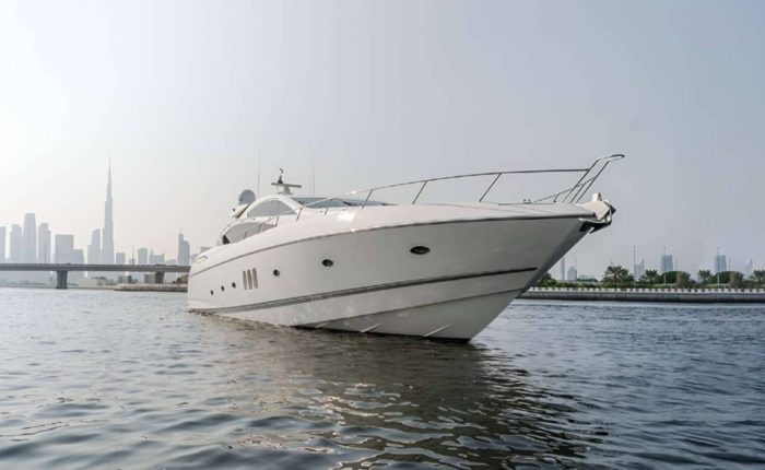 84 FT Sunseeker Yacht Luxury Yacht