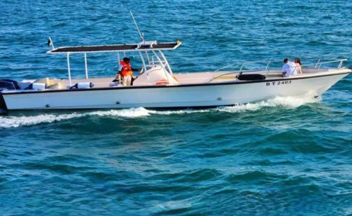 42 FT Speed Boat Dubai Luxury on the water