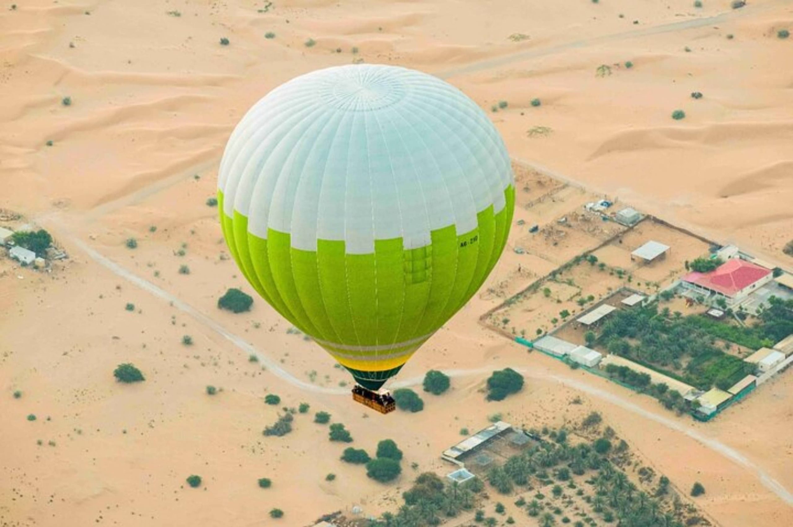 Hot Air Balloon Dubai Deluxe Package with Breakfast