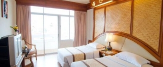 Golden Beach Or Similar