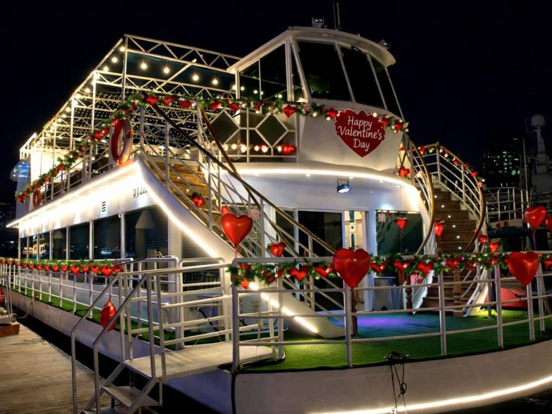 Valentine’s Day offers a romantic cruise experience