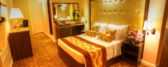 Queensbury or similar