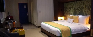 Zone By The Park Or Similar