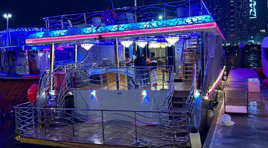 Premium Cruise Luxury Yacht Marina Harbour With Dinner Cruise Dubai luxury yacht view