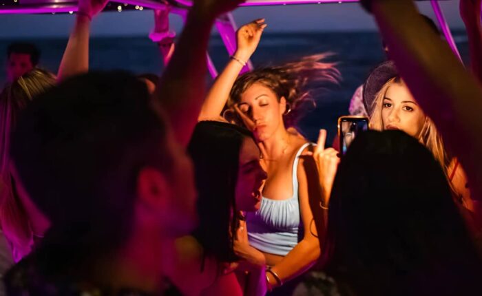 Luxury Yacht Celebration in Dubai Marina